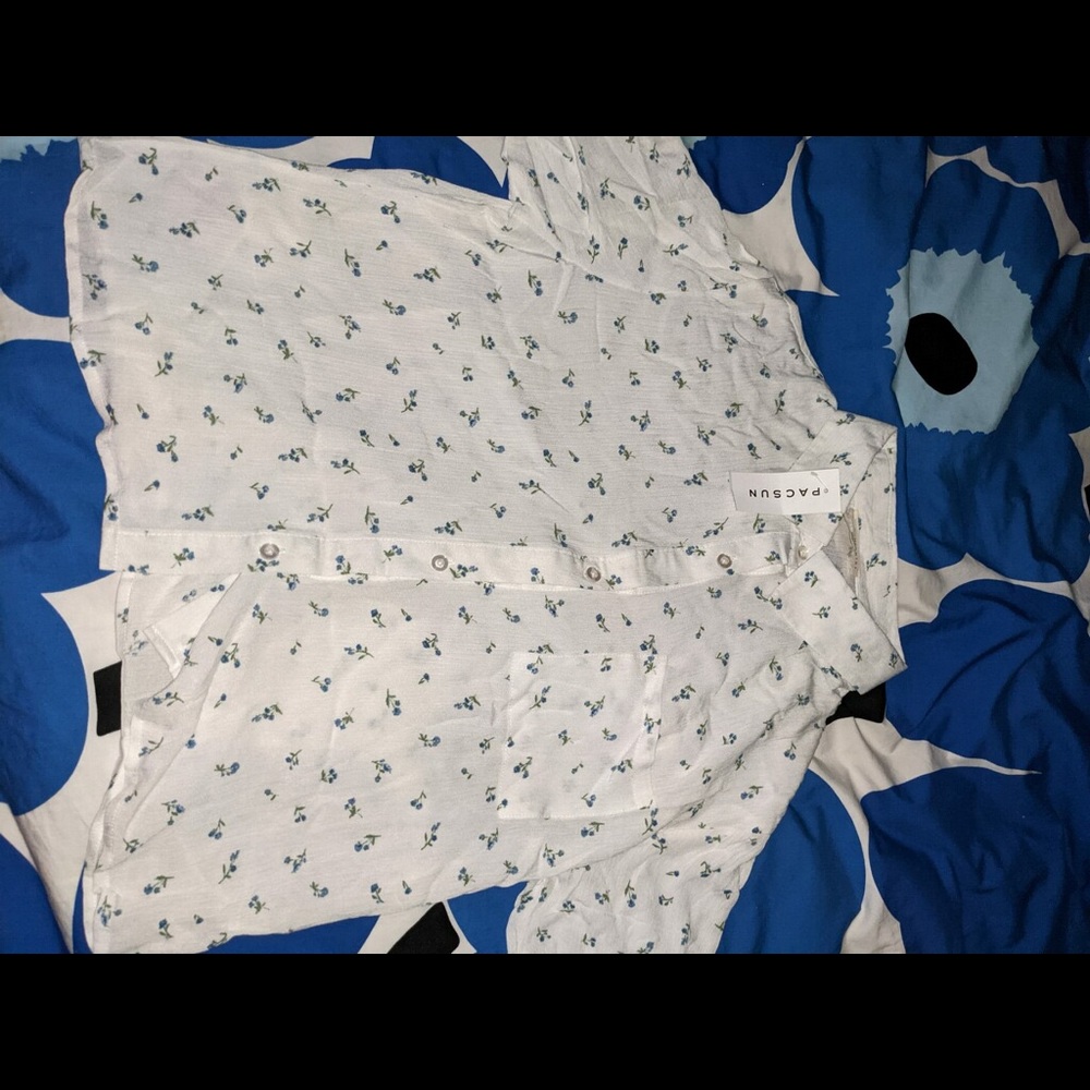 collared floral blouse